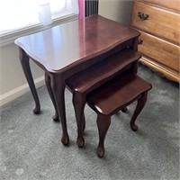 Classic Queen Anne Style Stacking Side Tables
