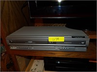 MAGNAVOX VHS AND DVD PLAYER IN GOOD SHAPE