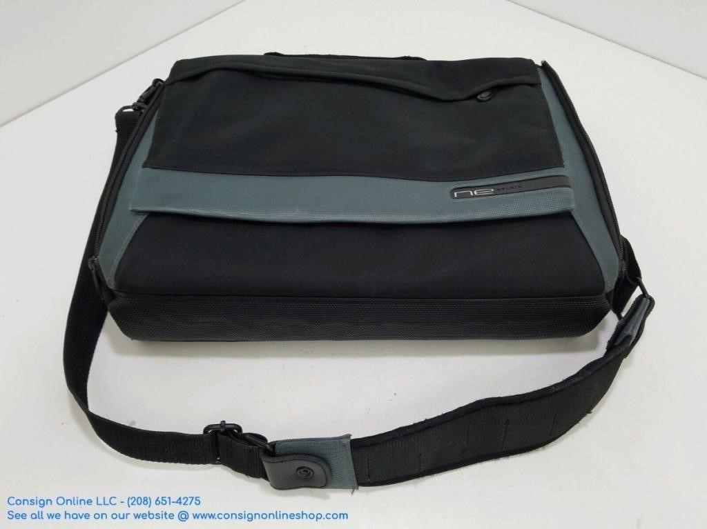 Belkin Ne Black/Gray Laptop Messenger Bag E112