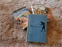 Vintage Nancy Drew books (3)