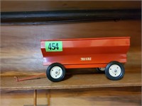 Tru Scale toy grain wagon