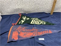 Milwaukee braves & Bucks vintage pendants