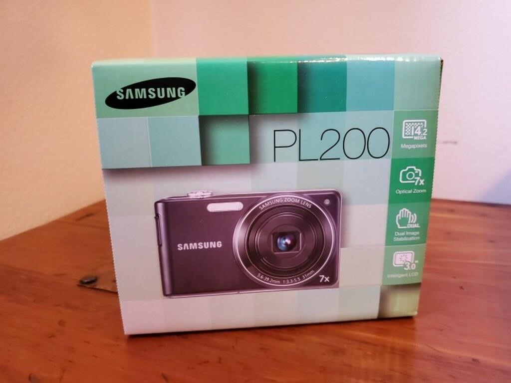 Samsung PL200 digital camera