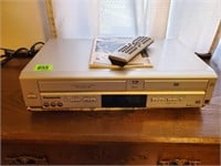 Panasonic DVD/VCR player & remote