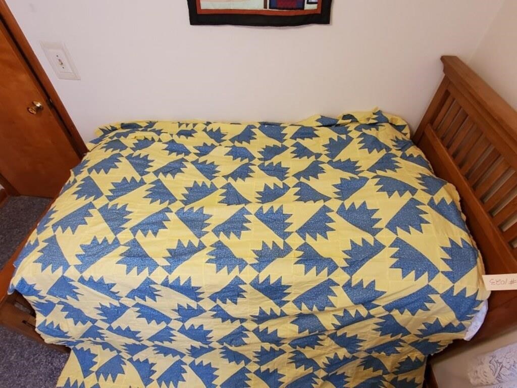 Vintage blue & yellow quilt top
hand pieced
88"