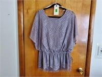 NWT Dressbarn blouse
new with tags
size 1X