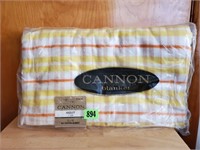 NOS Cannon blanket
new old stock, still in