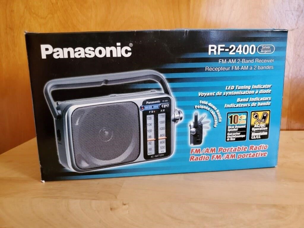 Panasonic AM/FM portable radio