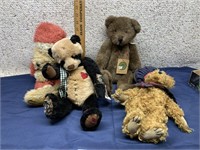 Cottage Collectible Bear & 3 Boyd’s Bears