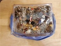 Mixed lot of earrings, jewelry parts & pieces