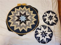 Quilted samplers (3), embroidery hoop