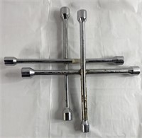 Pair of Star Lug Wrenches, Multiple Sizes