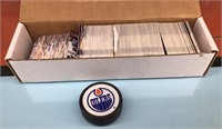 Box of Proset hockey cards & Oilers puck