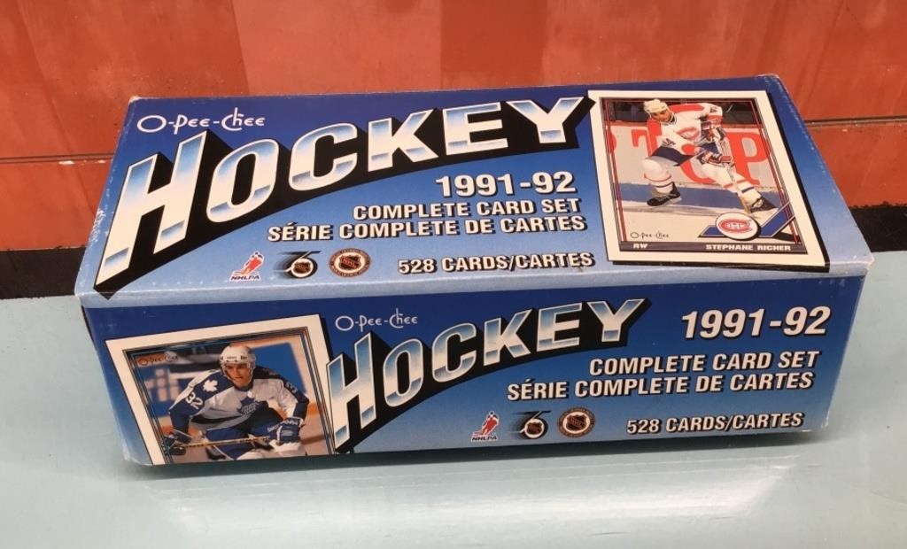 Box of 1991-92 OPC Hockey
