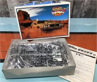 Back To The Future 1/24 model kit new