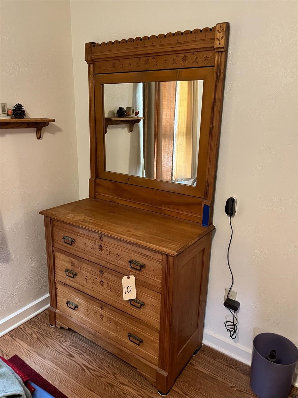 Bedroom Dresser w/mirror