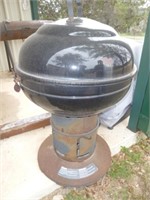 24" Round Charcoal Grill with Adjustable Base