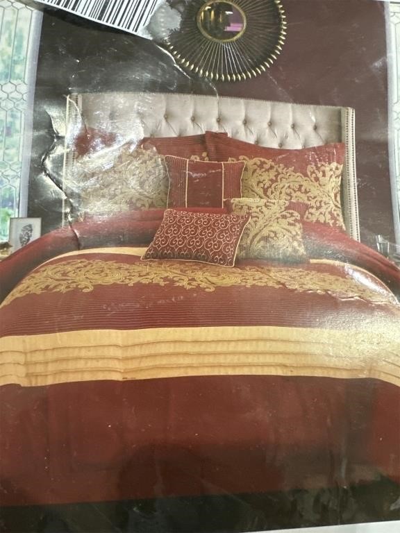 Margret 7pc Queen Comforter Set