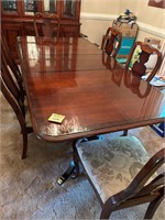 Traditional Style Dining Table
