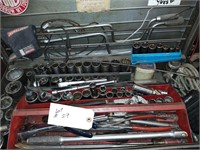 Lot of Sae Sockets and bar wrenches..