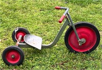 VTG PCA PLAY LEARN HEAVY DUTY METAL TRICYCLE