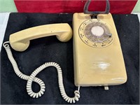 VINTAGE WALL PHONE & PLAYING CARD HOLDER