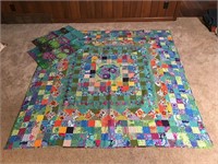 Quilt 75"x73" with pillowcases