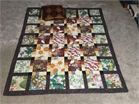 Quilt 65"x57" and Pillow