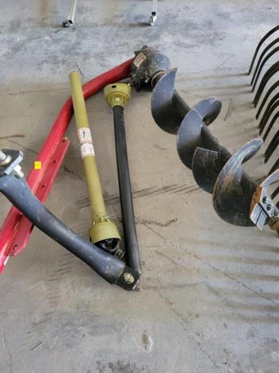 3 POINT HITCH POST HOLE DIGGER W/12 INCH AUGER