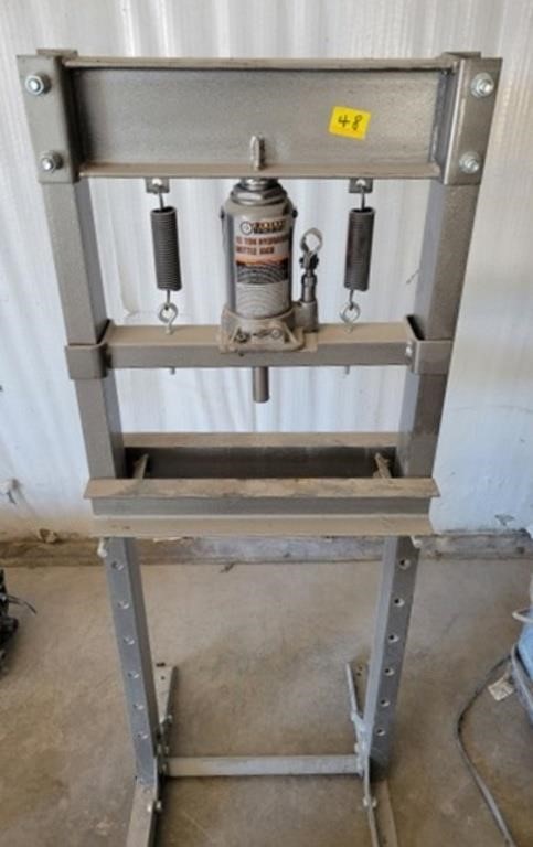 CENTRAL MACHINERY 12 TON HYDRAULIC BOTTLE