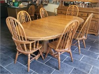 Oak Dining Table w/ 6 Chairs - Sieckmann Furniture