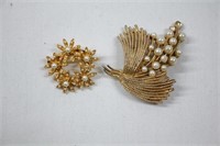 2pc Faux Pearl Brooches