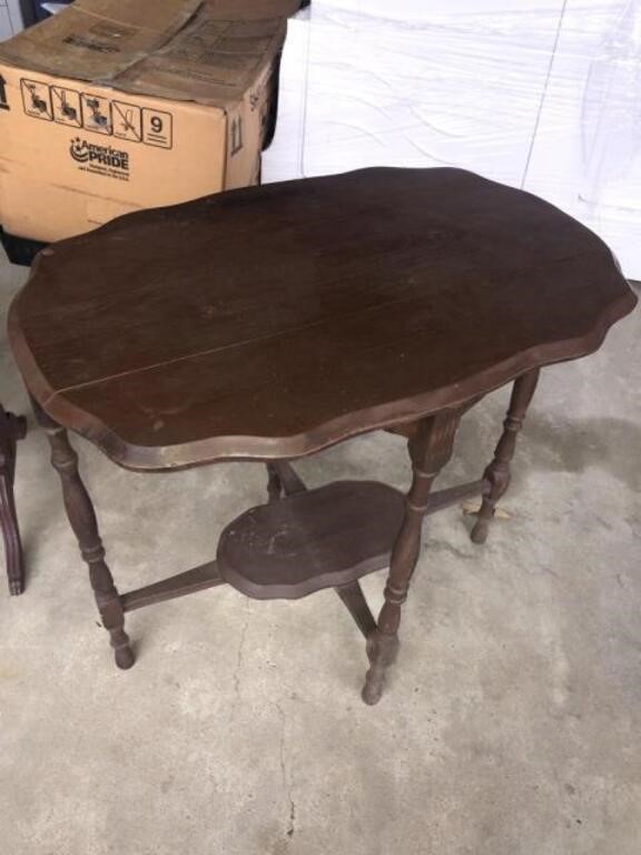 Antique Walnut Lamp Table (30" Wide)