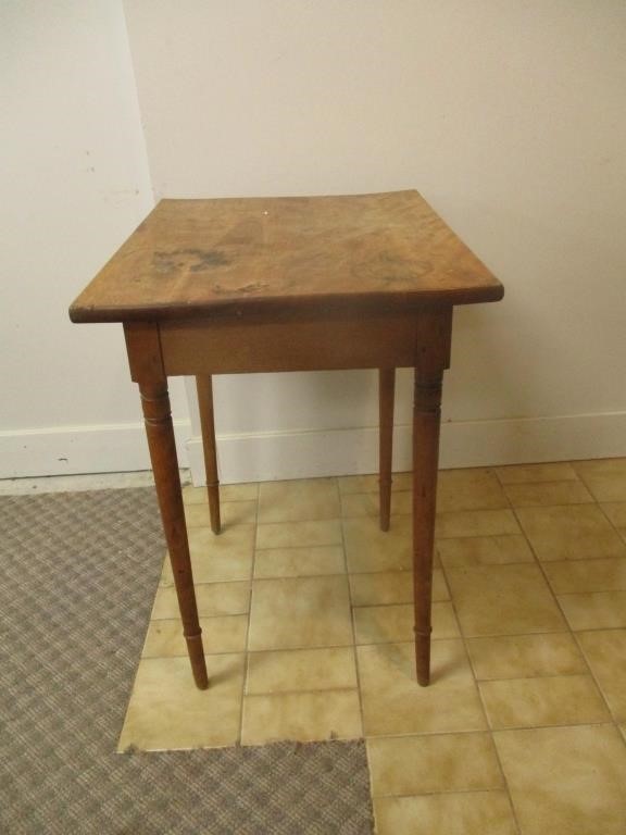 Maple Side Table 20" X 25" X 29" H