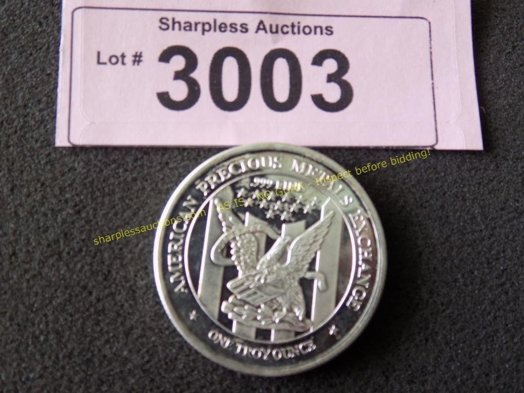 Troy ounce .999 silver round