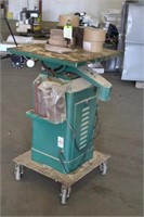Grizzly Model G1071 Oscillating Spindle Sander W/