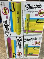 4 boxes of sharpie highlighters, 39 highlighters