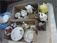 Teapots figurines ect