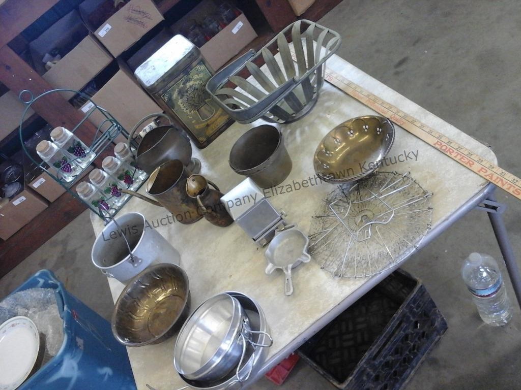 Old kitchen items