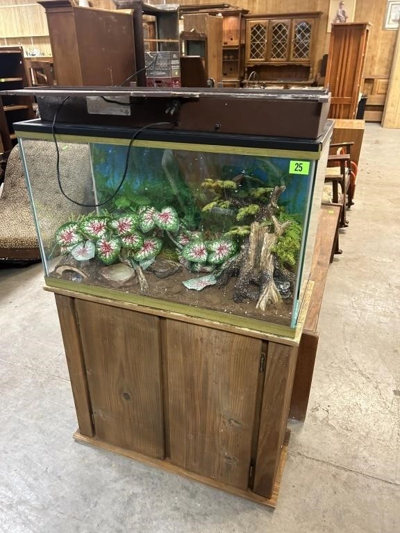 Fish Tank/ Terrarium