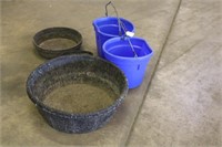 (2) Feed Pails,Rubber Feed Dishes