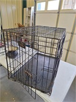2 door medium-sized dog crate with bottom