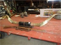 84" LONG HORN WALL RACK W/ VINTAGE WALL HANGING