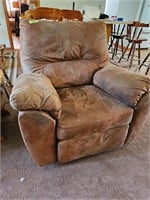 Cushioned recliner