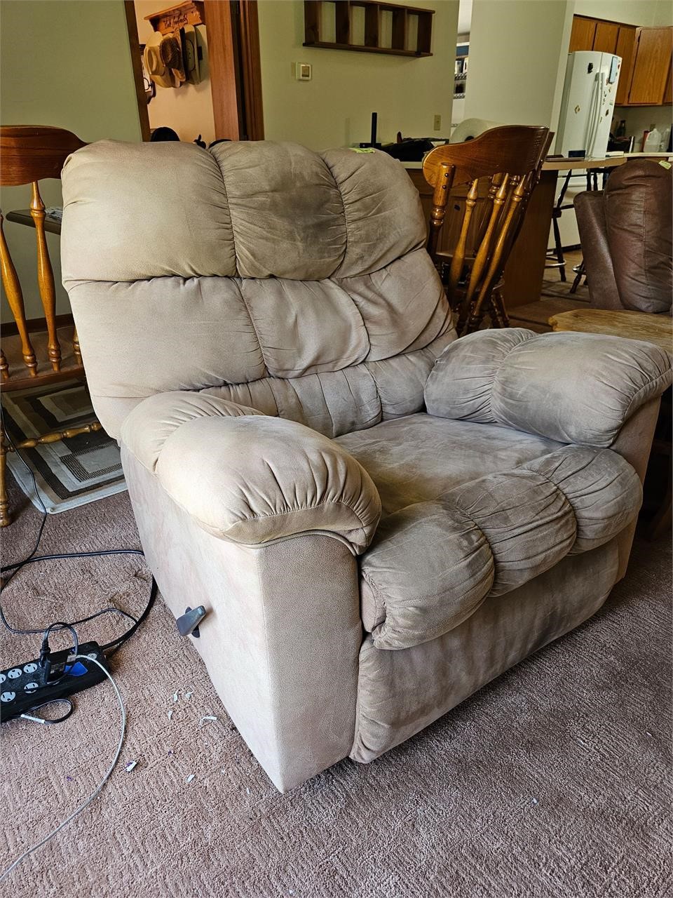 Cushioned recliner