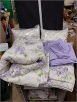 Bed Linens & Pillows Lot