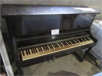 Black Piano, Klein Piano Company