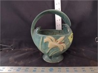 Vintage Roseville USA Pottery Zephyr Lily Basket
