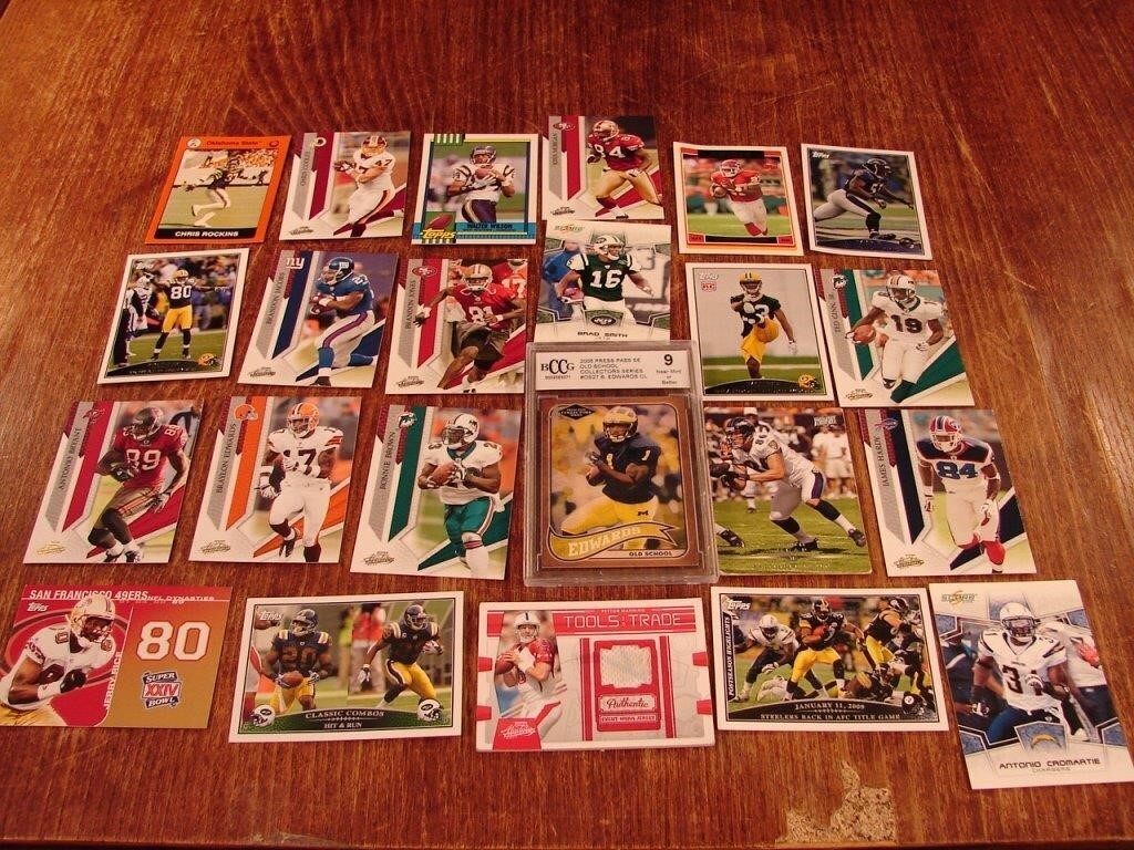 Lot of 23 Football cards