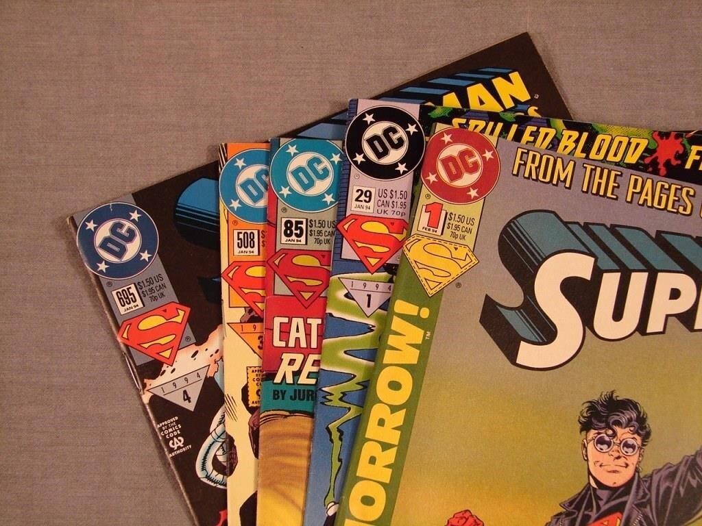 Lot of 5 Superman Comic books 1994